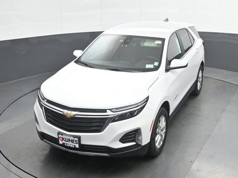 Used 2024 Chevrolet Equinox LT AWD/4WD image 35