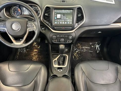 Used 2016 Jeep Cherokee Latitude w/ Comfort/Convenience Group FWD image 15
