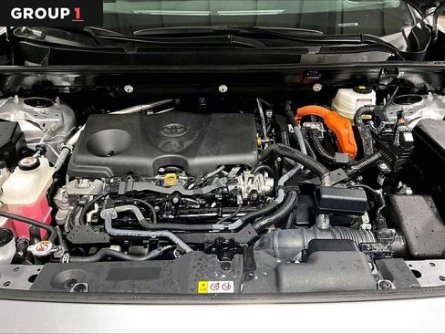 Used 2024 Toyota RAV4 LE image 32