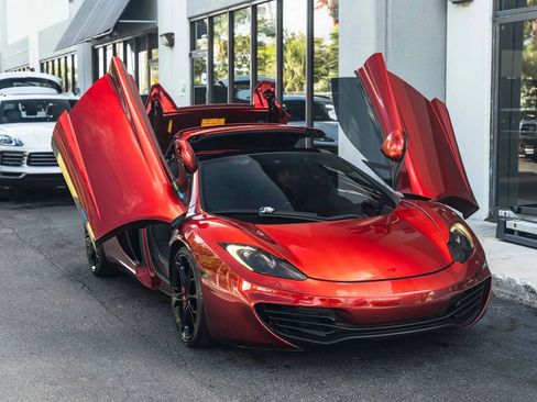 Used 2014 McLaren MP4-12C Spider RWD image 24