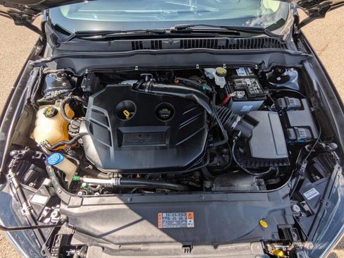 Used 2018 Ford Fusion SE AWD/4WD image 27