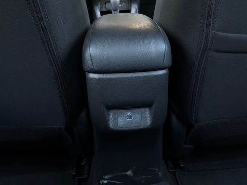 Used 2025 Nissan Versa SV w/ Trunk Package FWD image 13