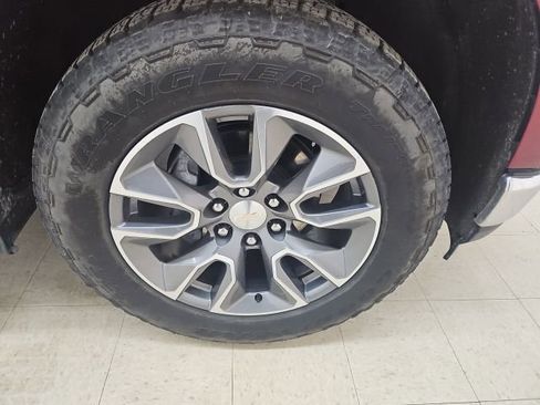 Used 2022 Chevrolet Silverado 1500 LT image 22