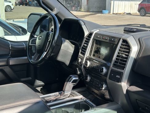 Used 2018 Ford F150 Platinum w/ Equipment Group 701A Luxury AWD/4WD image 9