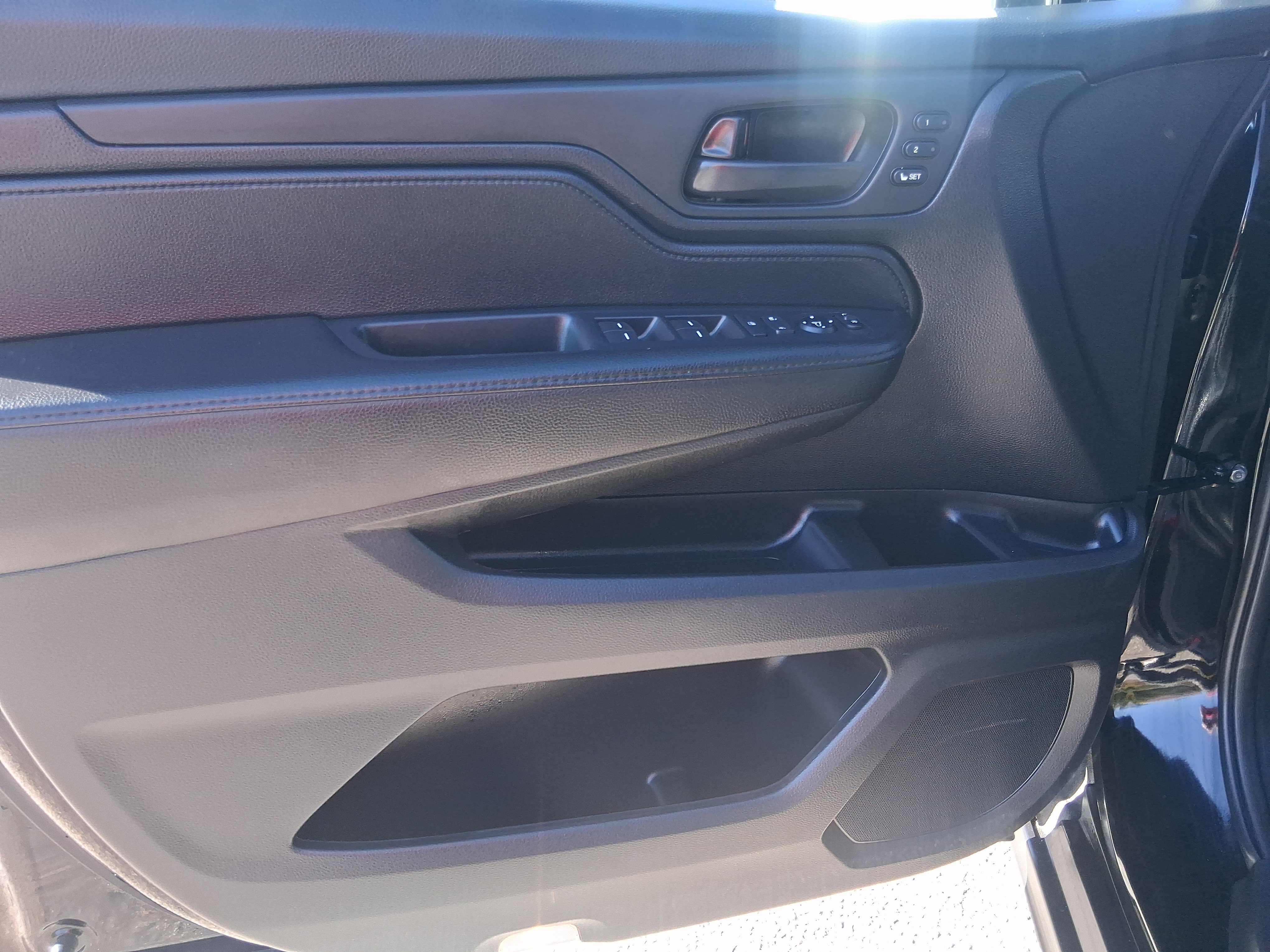 Used 2025 Honda Odyssey EX-L image 15