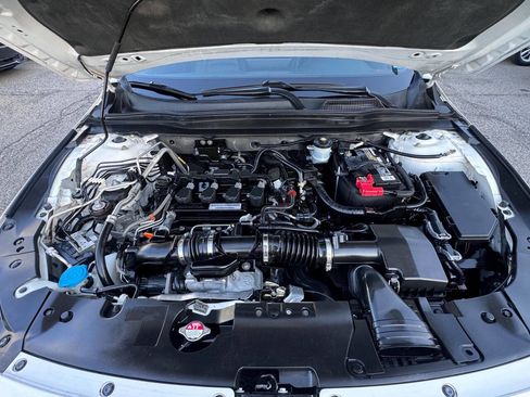 Used 2020 Honda Accord Sport image 15