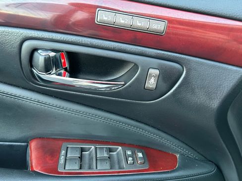 Used 2008 Lexus LS 460 image 10