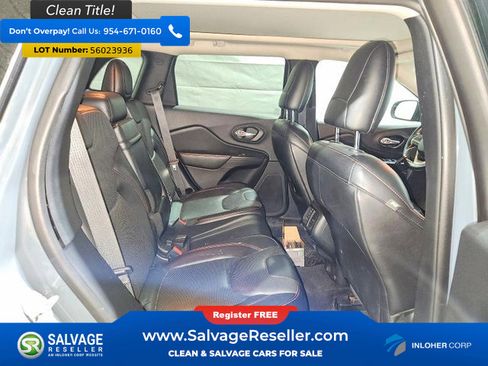 Used 2015 Jeep Cherokee Trailhawk w/ Comfort/Convenience Group AWD/4WD image 15