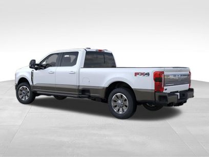 New 2026 Ford F350 King Ranch w/ FX4 Off-Road Package