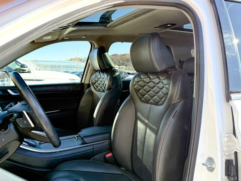 Used 2021 Hyundai Palisade Limited image 17