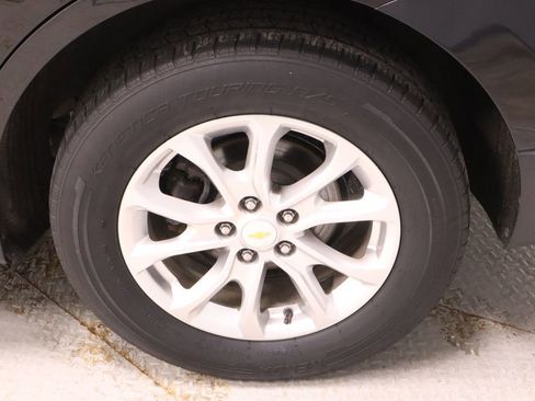 Used 2020 Chevrolet Equinox LS image 19