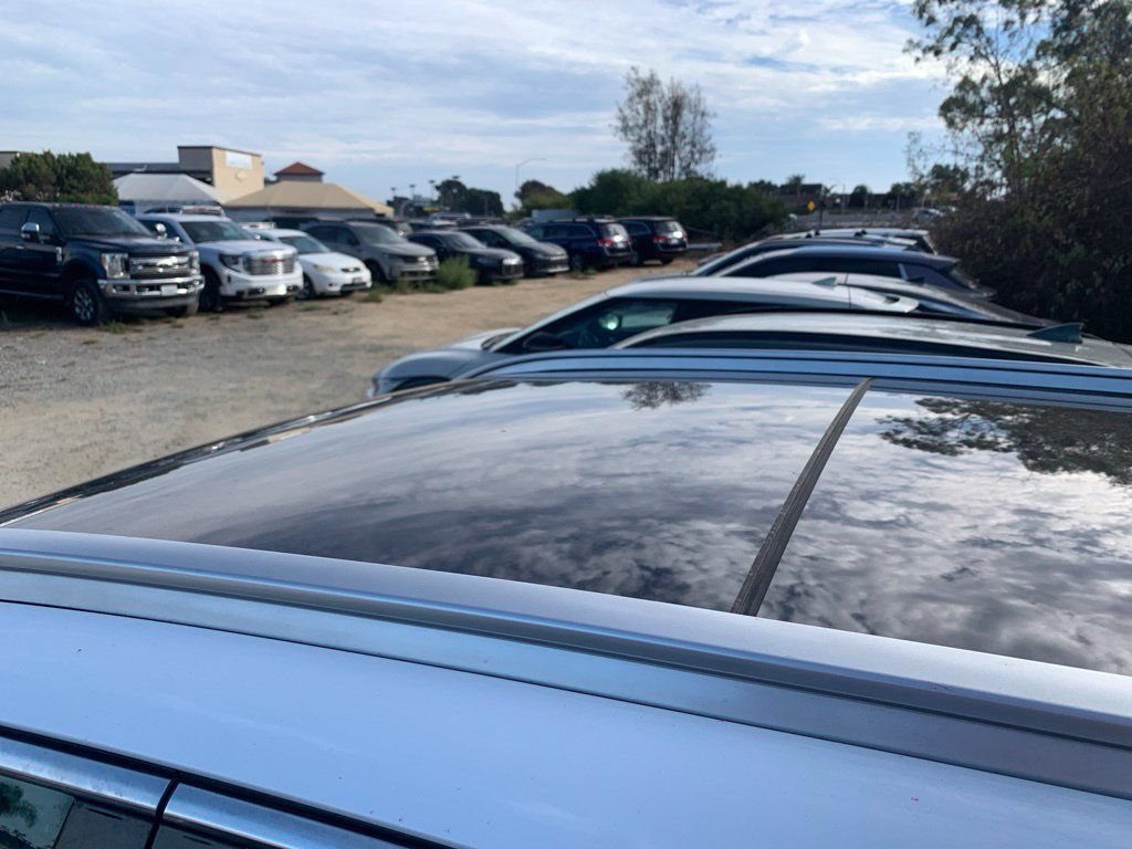 Certified 2023 Kia Sorento EX w/ Panoramic Sunroof Package FWD image 9