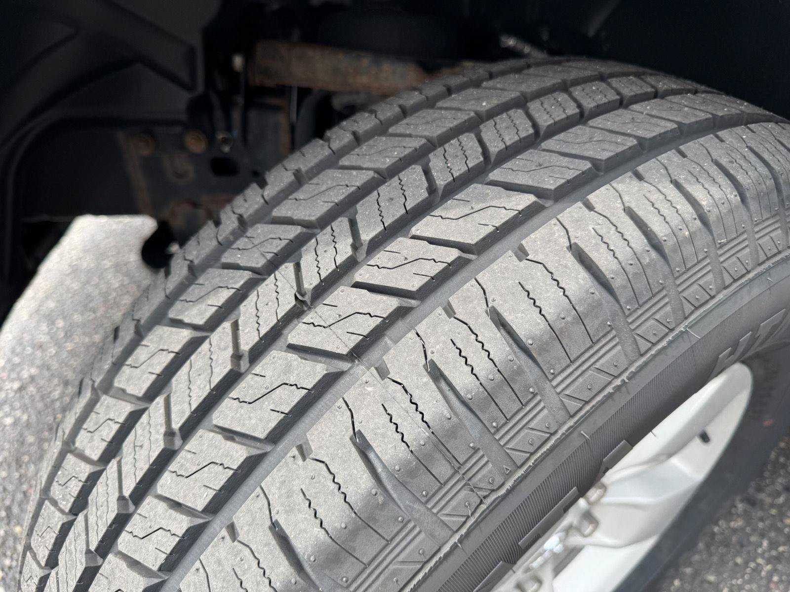 Used 2019 RAM 1500 Classic SLT AWD/4WD image 10