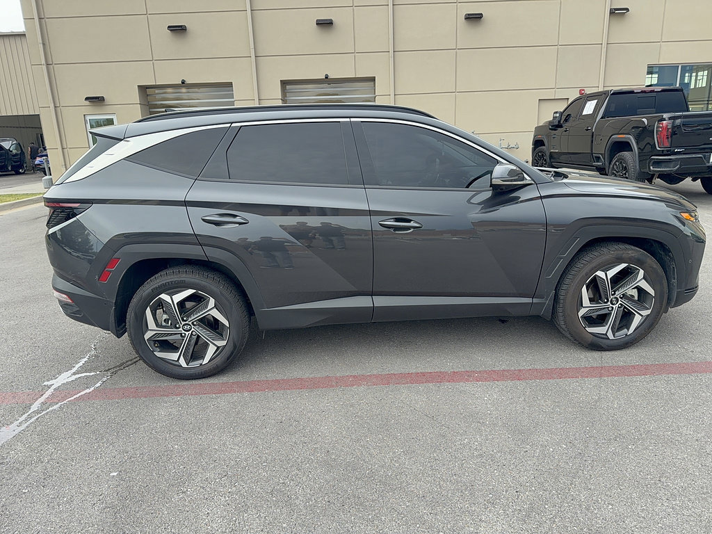 Certified 2023 Hyundai Tucson Limited w/ Cargo Package AWD/4WD image 4