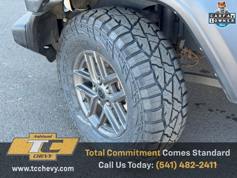 Used 2024 Jeep Wrangler Sport S image 9