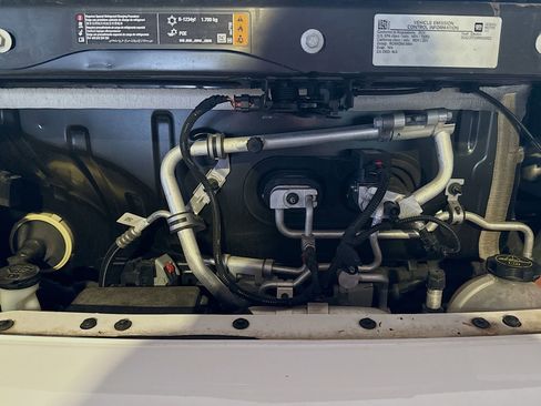 Used 2024 Chevrolet Brightdrop 600 w/ Commercial Equipment Package AWD/4WD image 29