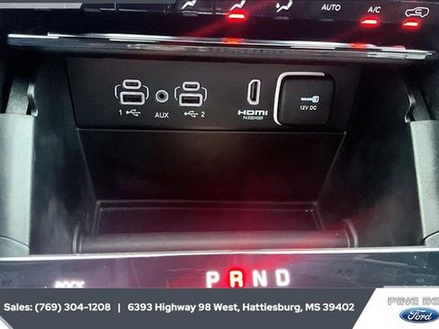 Used 2023 Jeep Grand Cherokee 4WD 4xe image 22