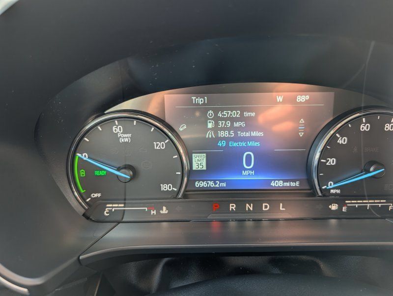 Used 2021 Ford Escape SEL AWD/4WD image 16