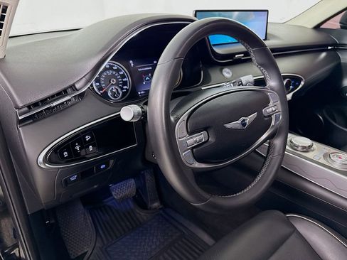 Used 2024 Genesis GV70 2.5T Advanced w/ Advanced Package image 9