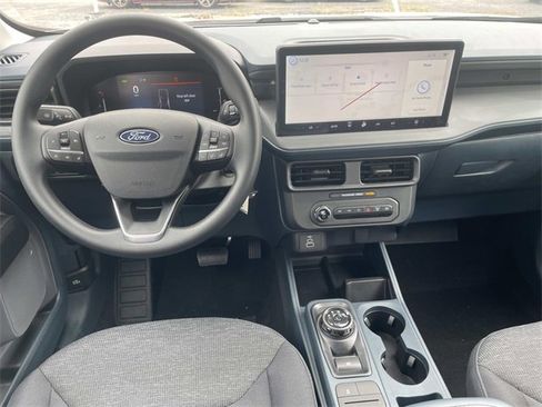 New 2025 Ford Maverick XL image 4