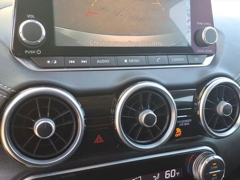 Used 2020 Nissan Sentra SV w/ Electronics Package image 11