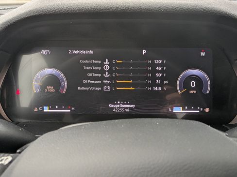 Used 2023 Jeep Grand Cherokee L Laredo image 10