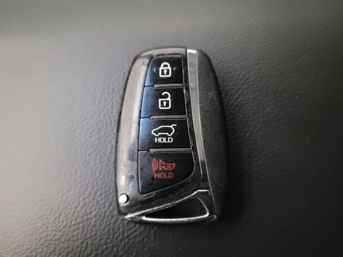 Used 2018 Hyundai Santa Fe AWD image 32