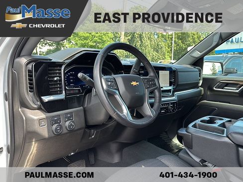 Certified 2022 Chevrolet Silverado 1500 LT AWD/4WD image 16