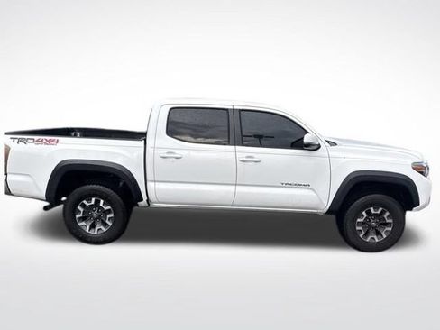 Used 2021 Toyota Tacoma TRD Off-Road AWD/4WD image 9