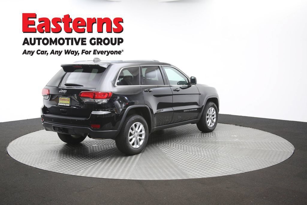 Used 2021 Jeep Grand Cherokee Laredo AWD/4WD image 43