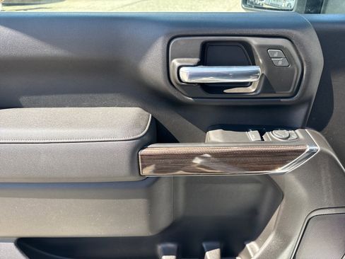 Used 2023 Chevrolet Silverado 3500 LT AWD/4WD image 6