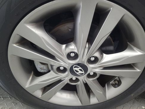 Used 2018 Hyundai Elantra SEL image 31