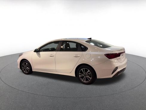 Used 2024 Kia Forte LXS image 10