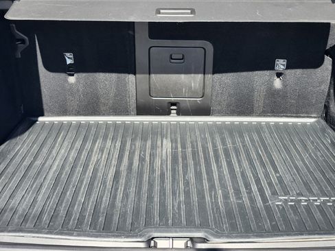 Used 2019 Volvo XC60 T5 Inscription w/ Protection Package Premier image 38