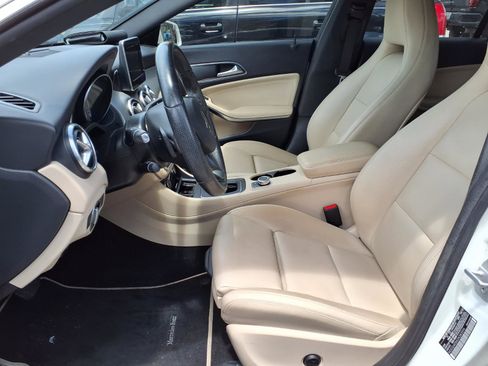 Used 2016 Mercedes-Benz CLA 250 image 13