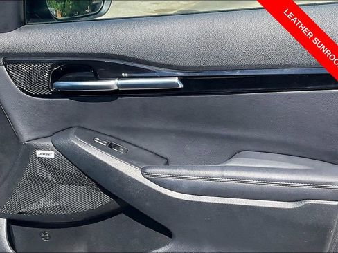 Used 2024 Kia Seltos SX w/ SX Sunroof Package AWD/4WD image 24