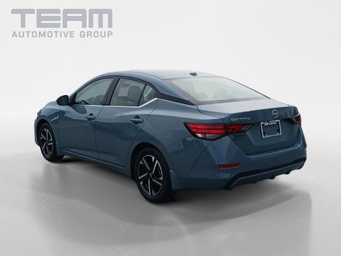 Used 2025 Nissan Sentra SV FWD image 5