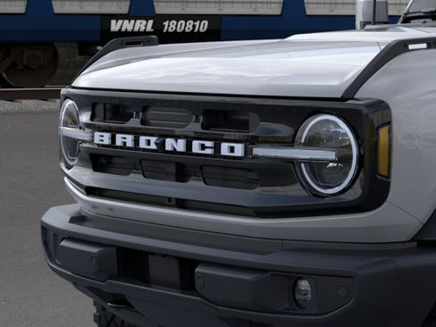 New 2026 Ford Bronco Outer Banks w/ Sasquatch Package AWD/4WD image 19