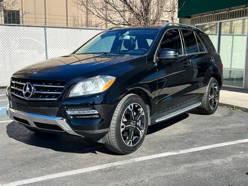 Used 2014 Mercedes-Benz ML 350 4MATIC w/ Premium 1 Package image 3