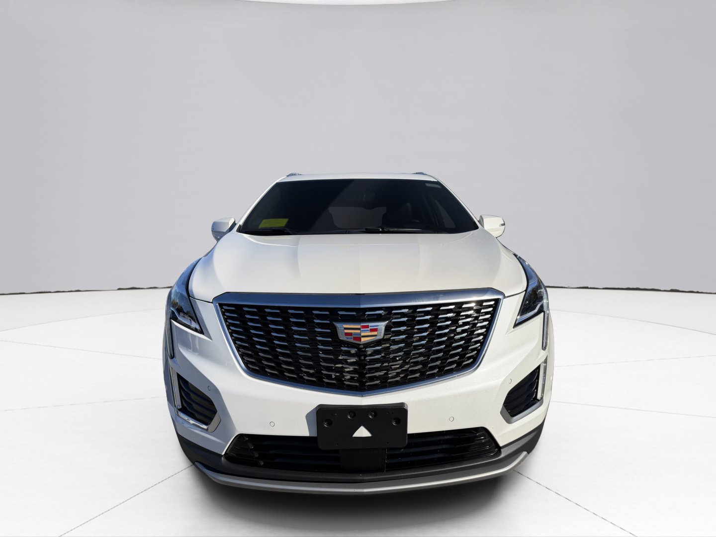 Used 2023 Cadillac XT5 Premium Luxury w/ Technology Package AWD/4WD image 8