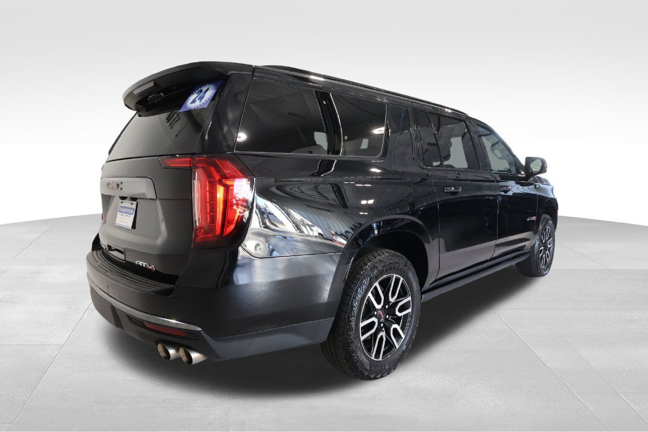 Used 2024 GMC Yukon XL AT4 w/ AT4 Premium Plus Package AWD/4WD image 4
