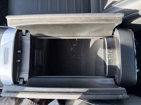 Used 2022 Mercedes-Benz C 300 4MATIC Sedan image 38