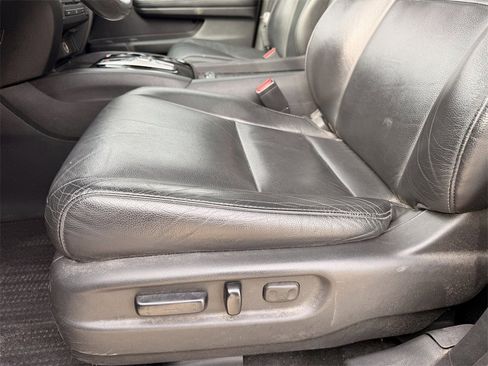 Used 2016 Honda Pilot Touring image 13