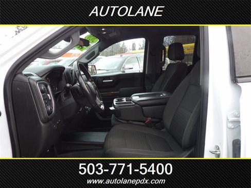 Used 2020 Chevrolet Silverado 1500 LT w/ Convenience Package image 8