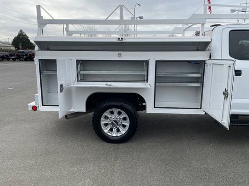 Used 2021 Ford F350 XLT image 35