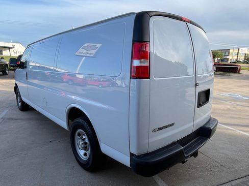 Used 2019 Chevrolet Express 2500 w/ Driver Convenience Package image 4
