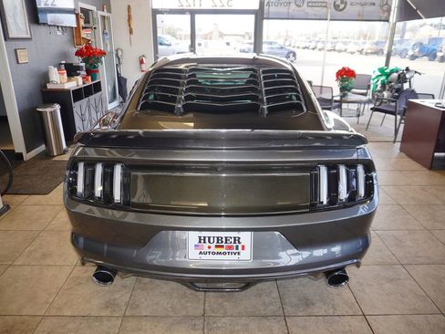 Used 2015 Ford Mustang GT image 5