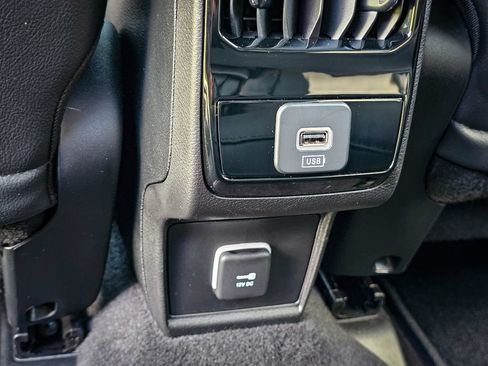 Used 2023 Jeep Compass Limited AWD/4WD image 33