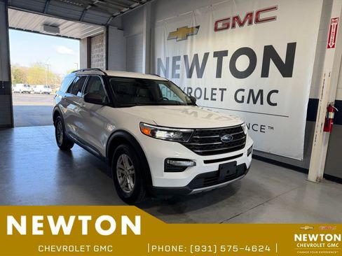 Used 2024 Ford Explorer XLT w/ Equipment Group 202A image 1