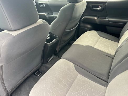 Used 2023 Toyota Tacoma 4x4 Double Cab image 12